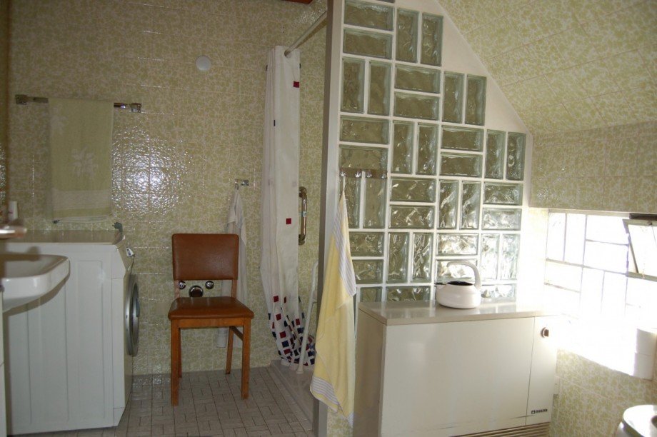 ..BAD (OG.) Einfamilienhaus H�chstberg