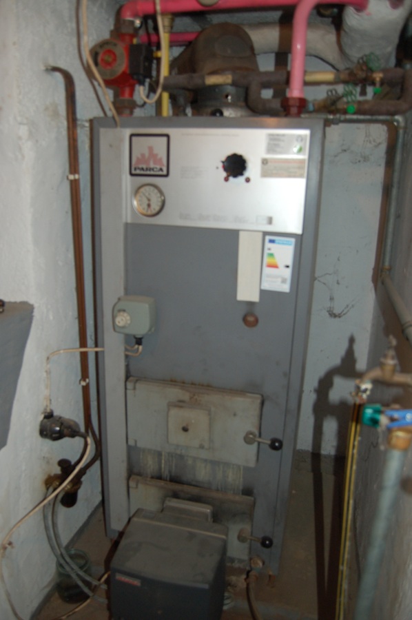 ..HEIZUNGSANLAGE Einfamilienhaus Leienkaul