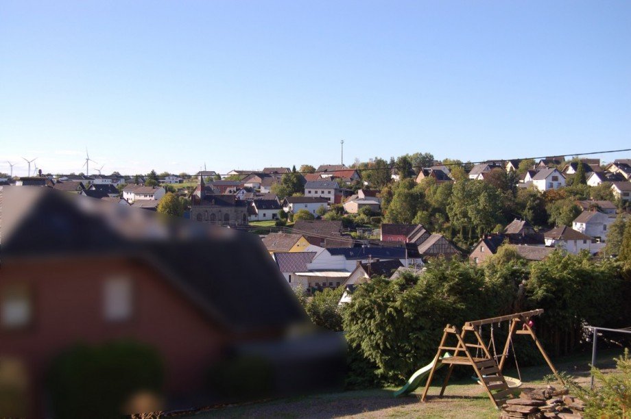 ..HERRLICHER FERNSICHT Einfamilienhaus Kaisersesch