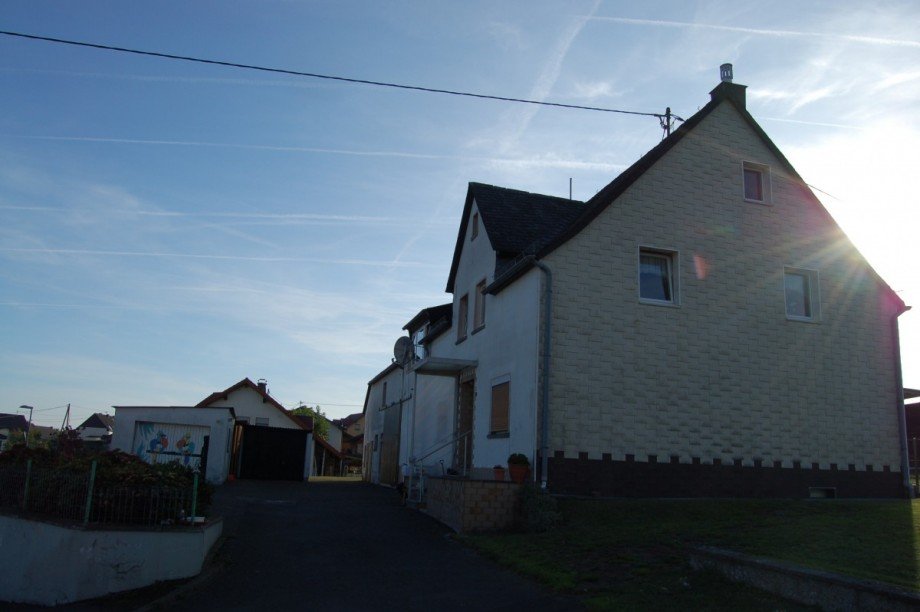 ..IN RUHIGER ORTSLAGE Einfamilienhaus H�chstberg