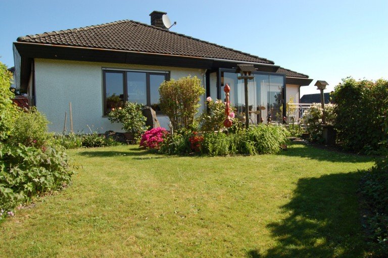 ..FAMILIENGL�CK MIT.. Kaisersesch Einfamilienhaus FAMILIENGL�CK MIT WEITBLICK - STILVOLLES ZUHAUSE IN BEVORZUGTER STADTLAGE