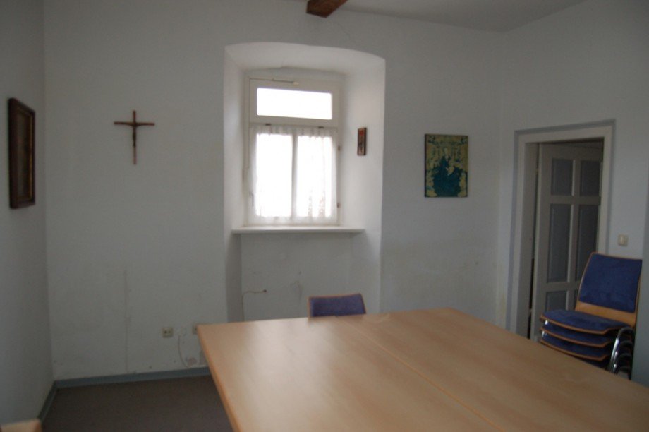 ..EHEM. PFARRB�RO Einfamilienhaus Wollmerath