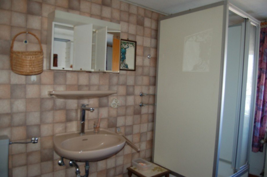 ..WEITERES BAD (OG.) Einfamilienhaus Beuren