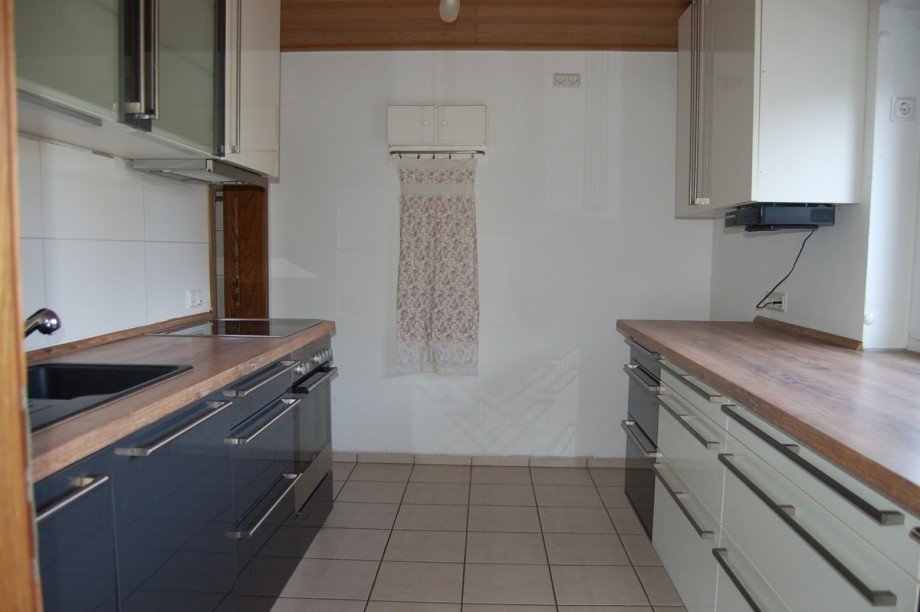 ..K�CHE MIT EBK Wohnung Kaisersesch