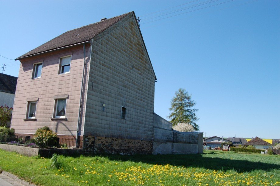..RUHIGER ORTSLAGE Einfamilienhaus Forst (Eifel)