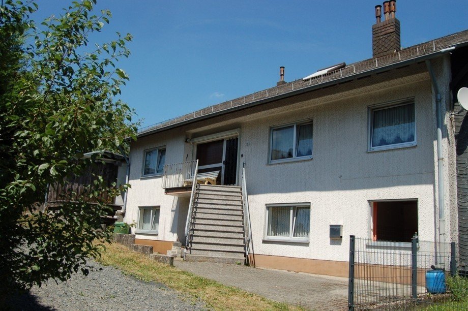 ..RUHIGER ORTSRANDLAGE Einfamilienhaus Kaisersesch