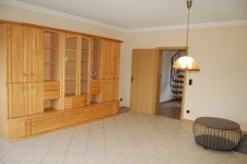 Hauptbild N�HE KAISERSESCH - GEPFLEGTE WOHNIMMOBILIE MIT GROSSZ�GIGER GARAGE UND GARTENMITBENUTZUNG 