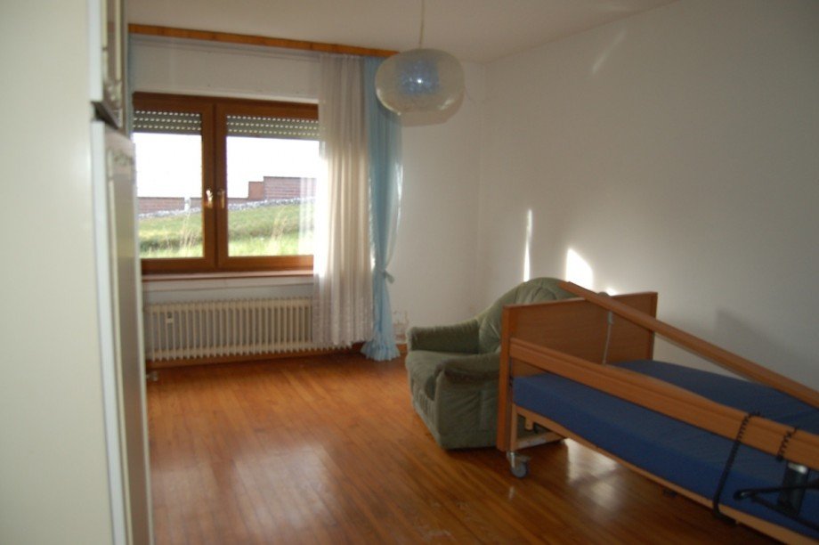 ..SCHLAFZIMMER Einfamilienhaus M�llenbach