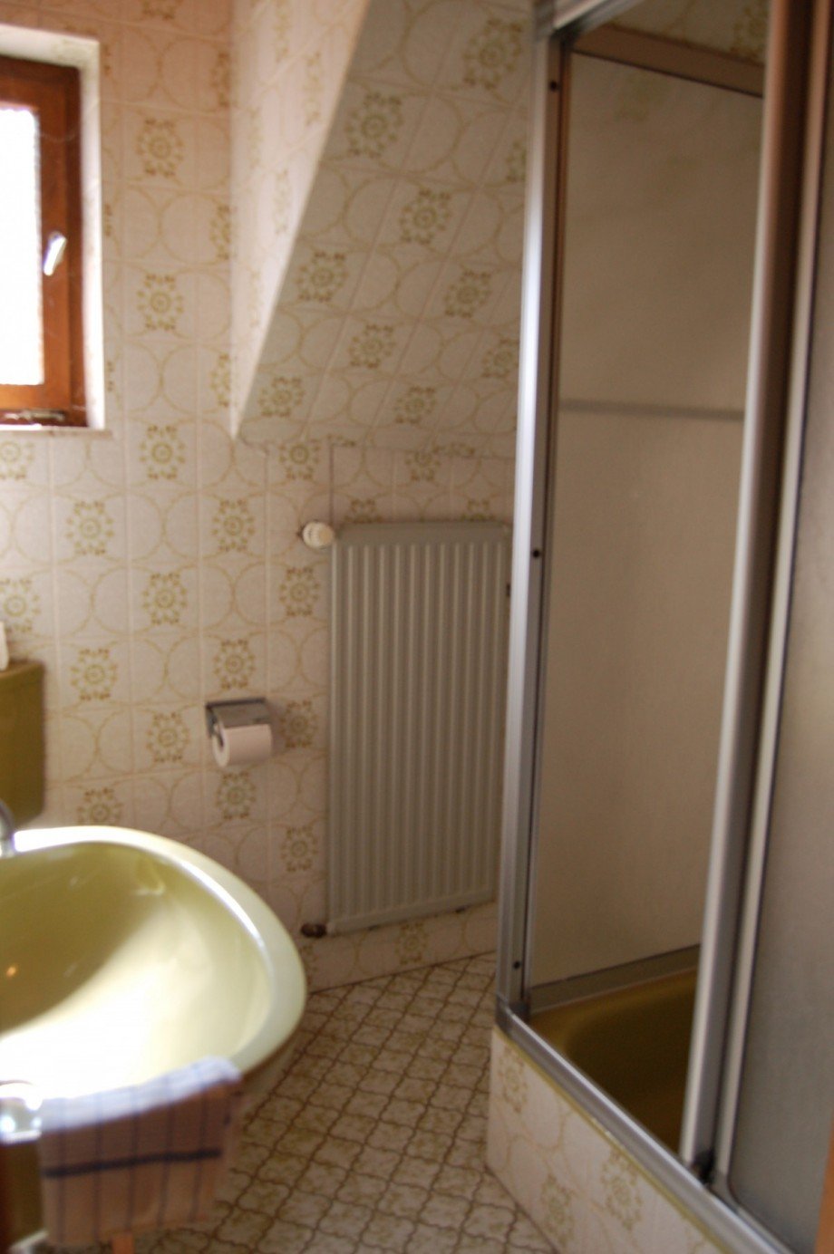 ..DUSCHBAD IM DG. Einfamilienhaus Senheim