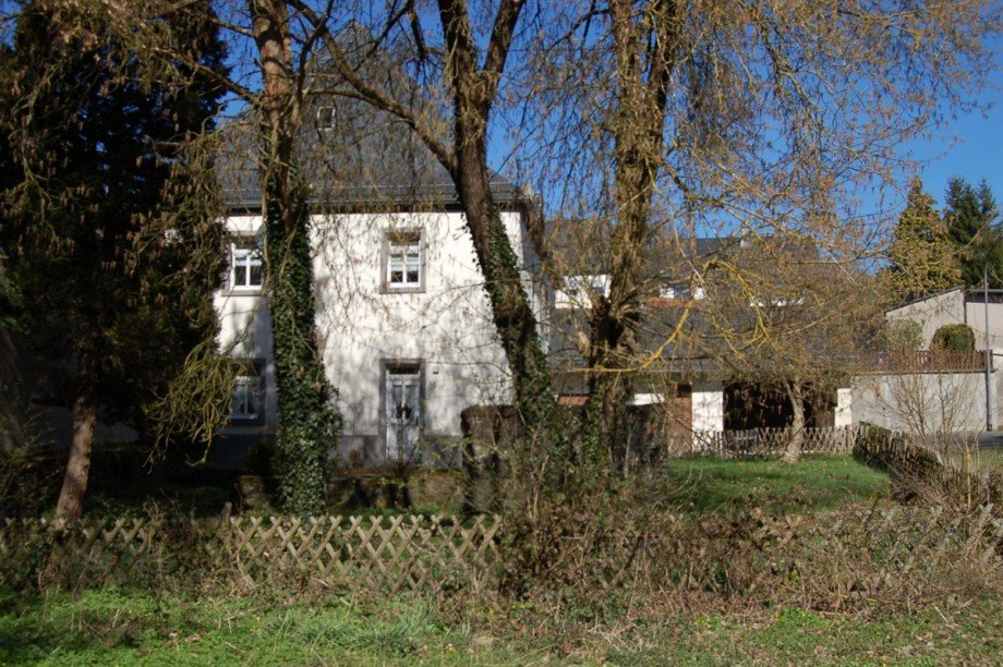 ..MIT GROSSEM Einfamilienhaus Wollmerath