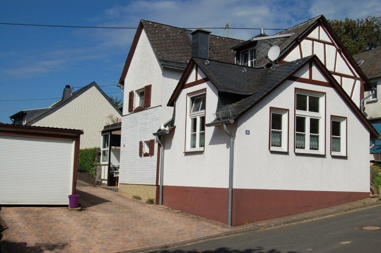 ..IHR NEUES WOHN/- M�llenbach Einfamilienhaus GEM�TLICHKEIT PUR - IHRE NEUE WOHNLF�HLOASE IN IDYLLISCHEM EIFELORT - N�HE KAISERSESCH