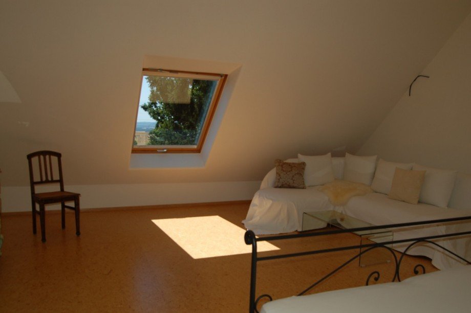 ..R�UMLICHKEITEN IM DG. Einfamilienhaus Landkern