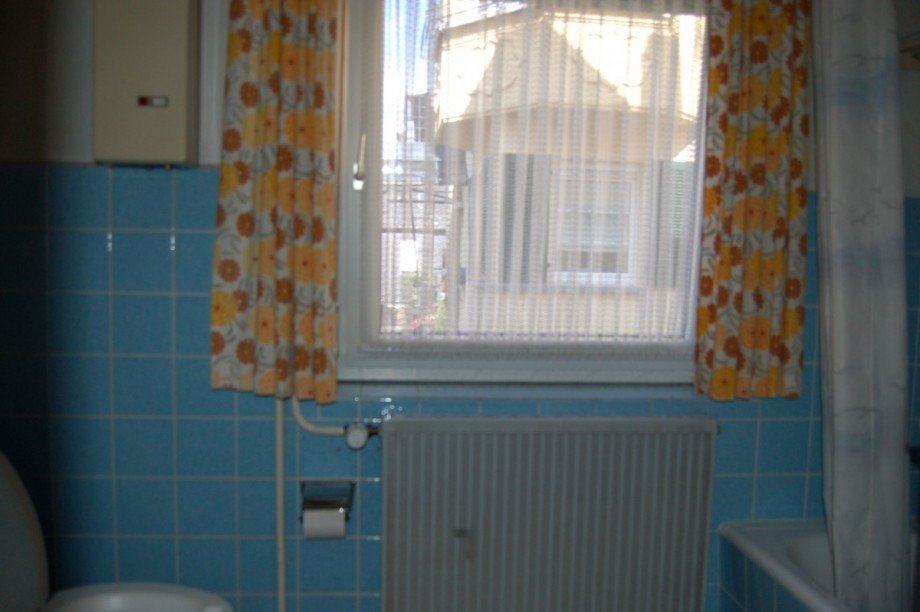 ..BAD UND ANSCHLIESSENDEM.. Einfamilienhaus Senheim