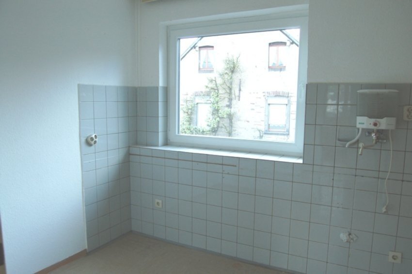 ..PLATZ F�R IHRE K�CHE Etagenwohnung KAISERSESCH