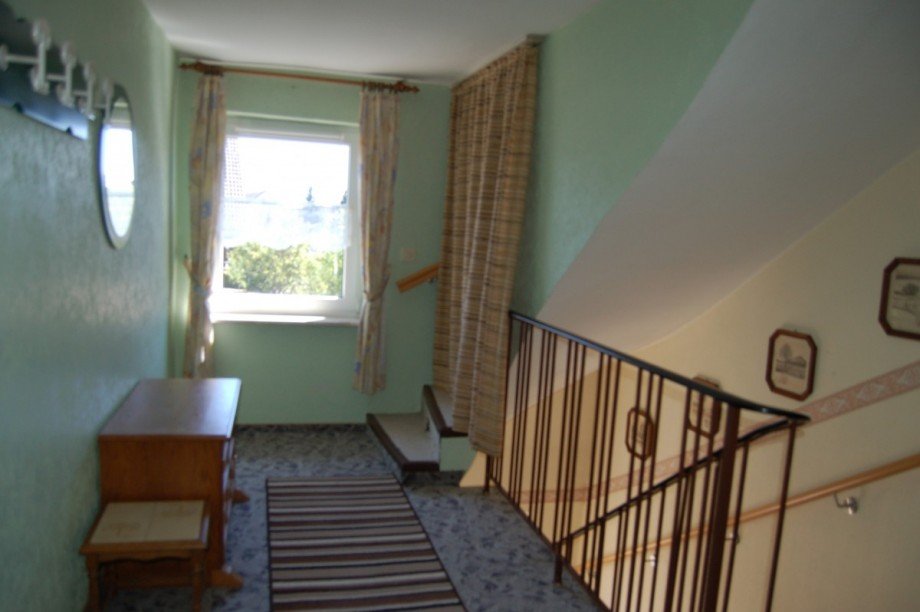 ..DIELE IM OG. Einfamilienhaus Beuren