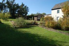 ..AUSRUHEN.. --V E R K A U F T-- WOHNEN IN D�RFLICHER RANDLAGE - BEZUGSF�HIGES WOHNHAUS MIT INNENHOF & GARTEN 