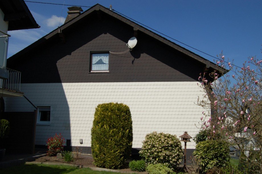 ..LAGE Einfamilienhaus B�chel