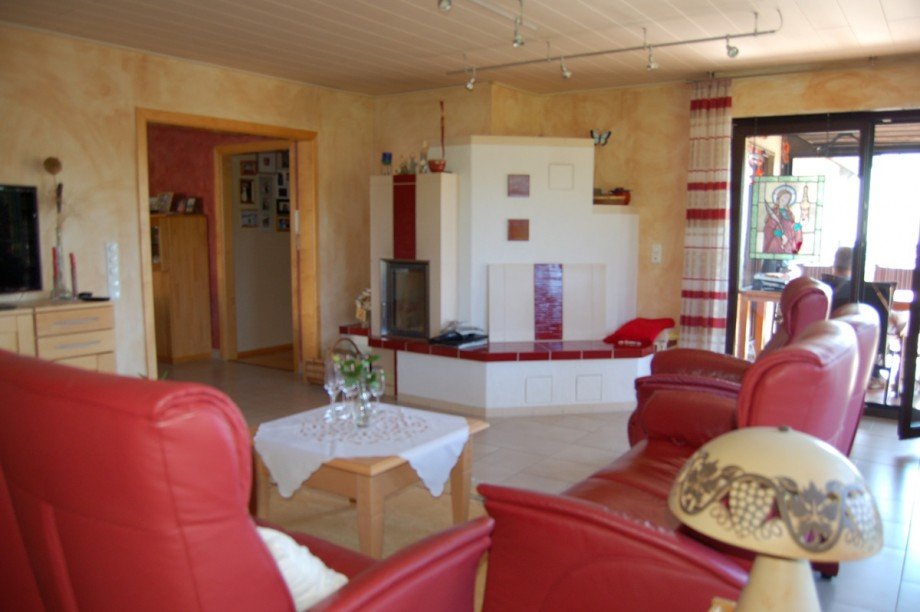 ..GESTALTETES WOHNZIMMER Einfamilienhaus Kaisersesch