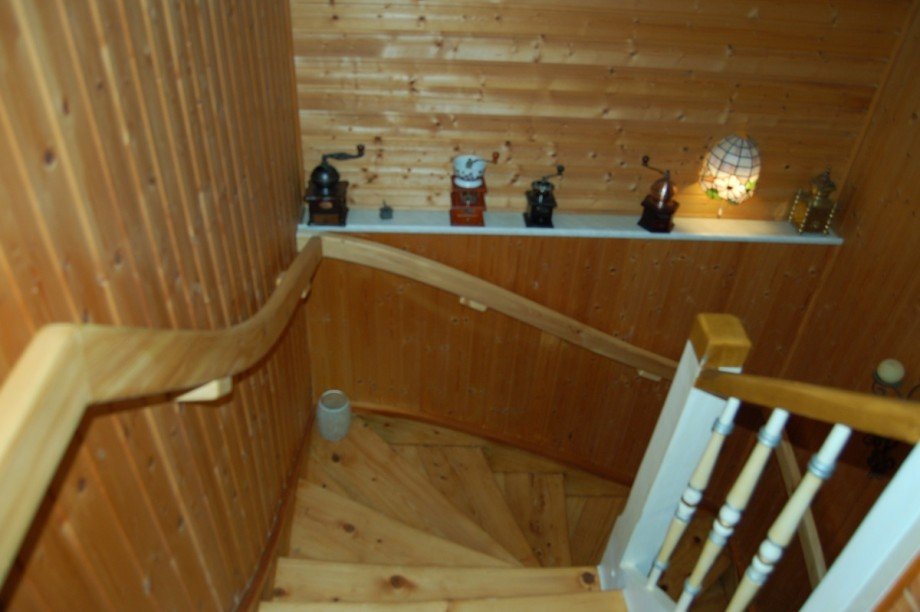 ..GESCHOSSTREPPE AUS HOLZ Einfamilienhaus Polch