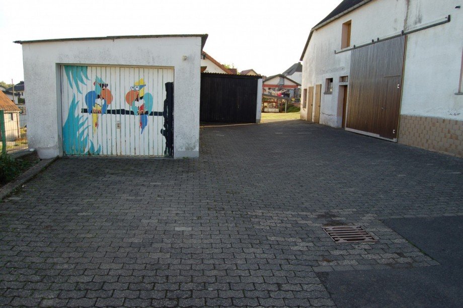 ..EINZELGARAGE - INNENHOF Einfamilienhaus H�chstberg