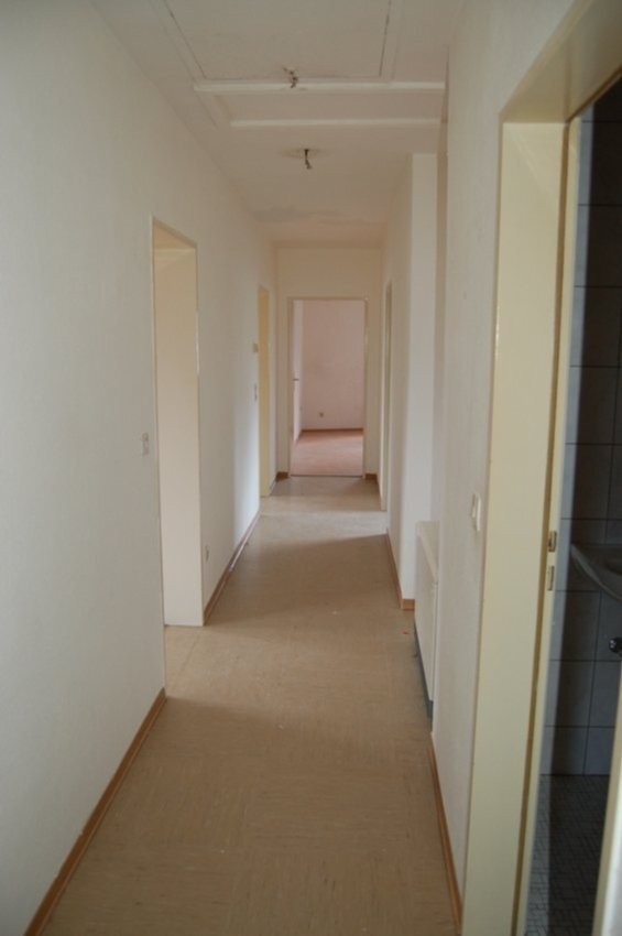 ..EINGANGSBEREICH Etagenwohnung KAISERSESCH