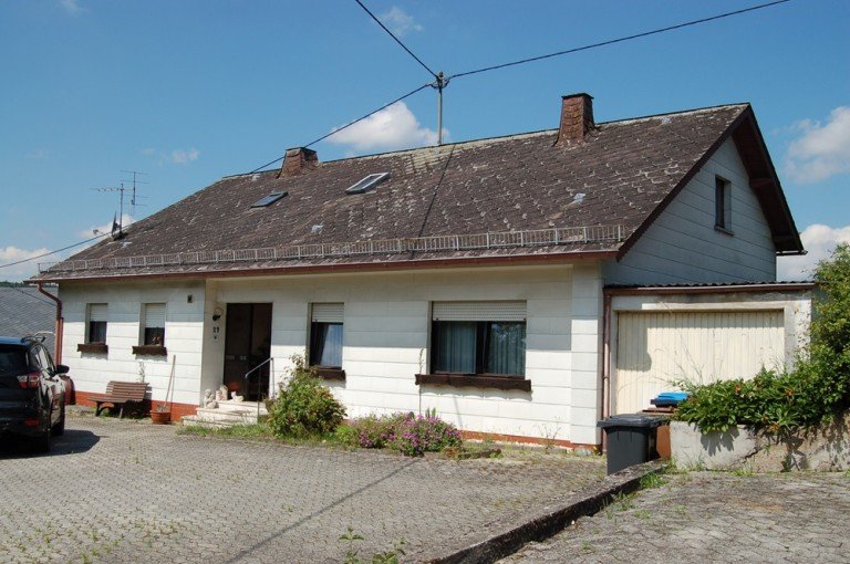 ..IDEAL F�R DIE FAMILIE Kaisersesch Einfamilienhaus FAMILIENFREUNDLICHES WOHNHAUS - MIT GARTEN - IN HERRLICHER STADTRANDLAGE