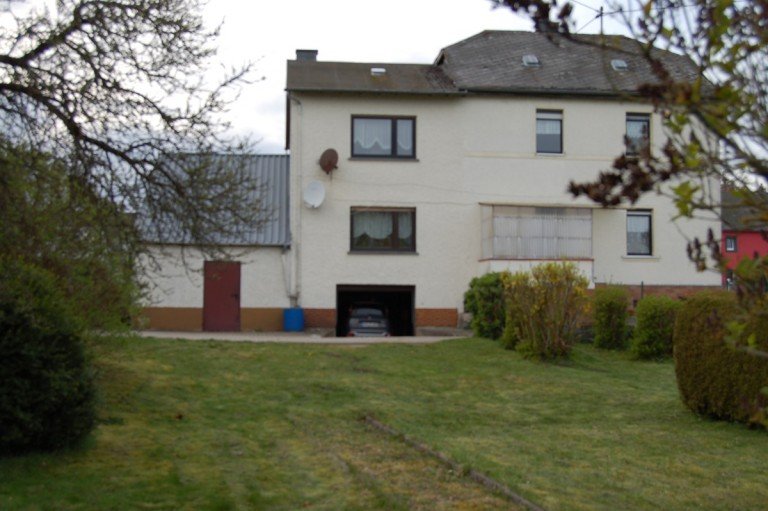 ..IDEAL F�R.. Hirten - Kreuznick Einfamilienhaus GER�UMIGES EINFAMILIENHAUS MIT GARTEN IN DER IDYLLISCHEN EIFEL - ZWISCHEN N�RBURGRING UND MAYEN