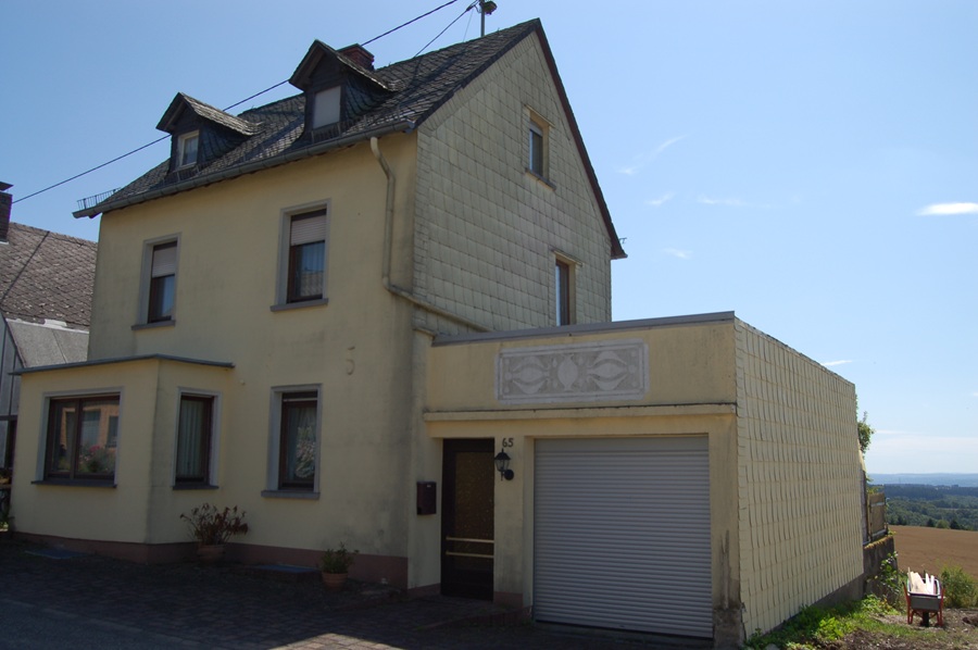 ..IN IDYLLISCHEM EIFELORT Einfamilienhaus Leienkaul