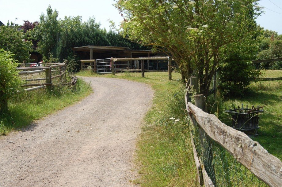 ..MIT PFERDEUNTERST�NDEN Bauernhaus Roes