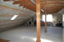 ..HAUS  GEPFLEGTES ZWEIFAMILIENHAUS MIT GARTEN - IN BEVORZUGTER STADTLAGE 