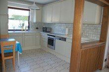 ..MIT K�CHE --V E R M I E T E T-- EINZIEHEN UND WOHLF�HLEN - ERDGESCHOSSWOHNUNG MIT WINTERGARTEN 