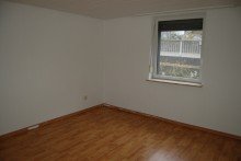 ..SCHLAFZIMMER im KG. --V E R K A U F T--  AN DER WILDEN ENDERT - BUNGALOW IN NATURLAGE - NAHE DER MOSELSTADT COCHEM 