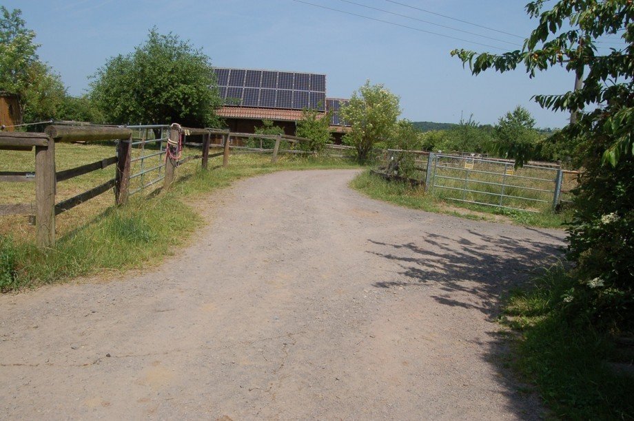..WEITL�UFIGES Bauernhaus Roes